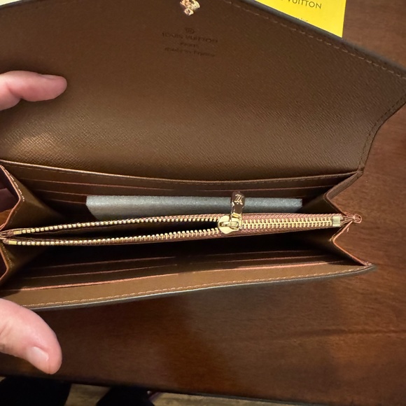 Luxury Wallet - Picture 2 of 6